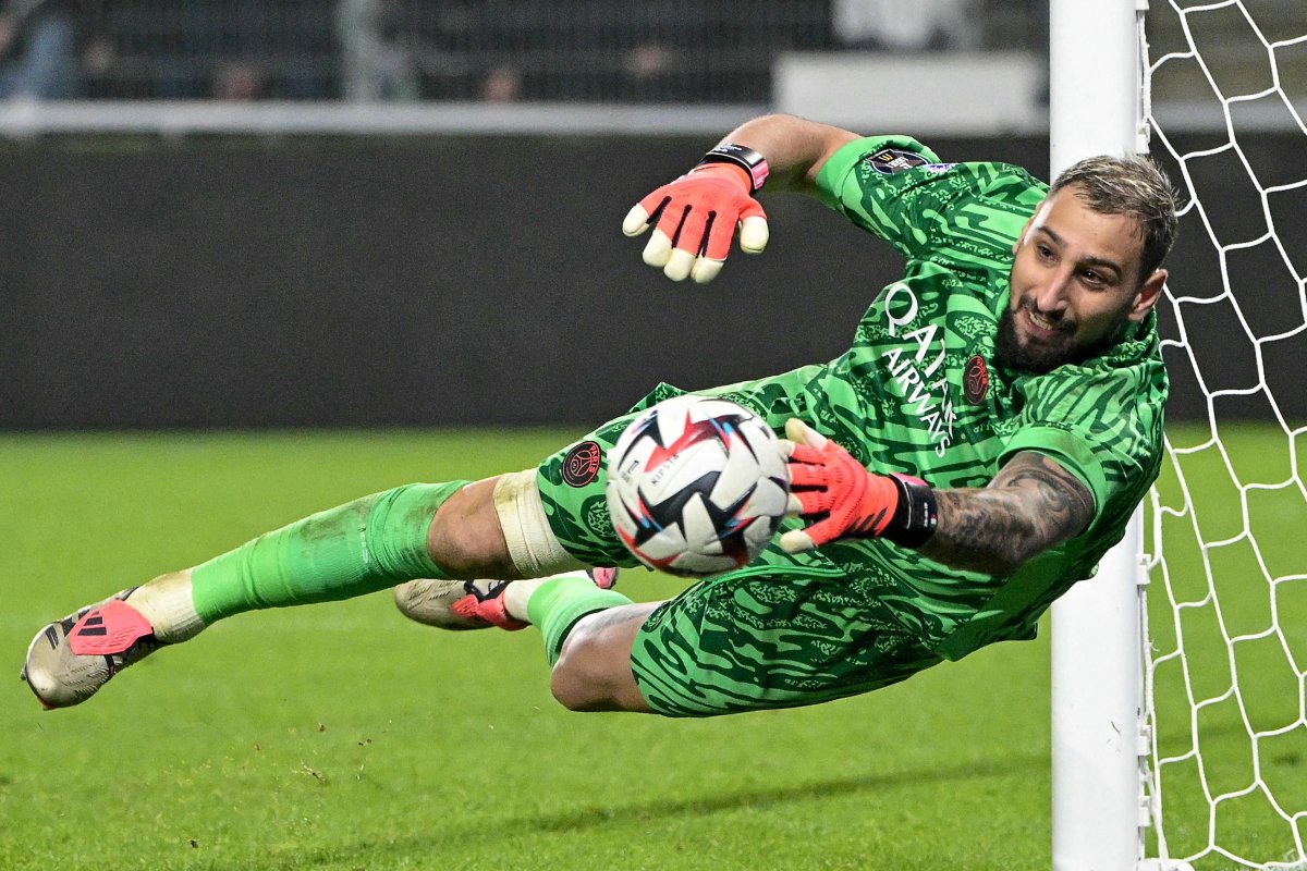 АПЛ-дың екі алыбы Джанлуиджи Доннарумма үшін таласқа түсті